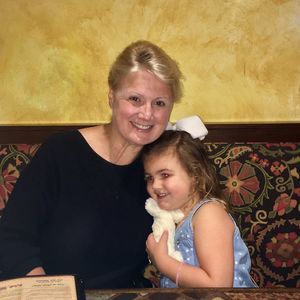 Meet your Posher, Debra